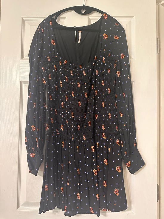 Free People Dresses & Skirts - Free people Black Floral Smocked Long-Sleeve Mini Dress